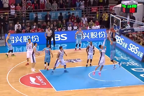 自掏腰包也要来？曝26岁巴西铁腰加盟泰山在即，中场硬度直接升级（曝26岁巴西后腰将签约泰山：或自费成行，中场硬度即时升级）