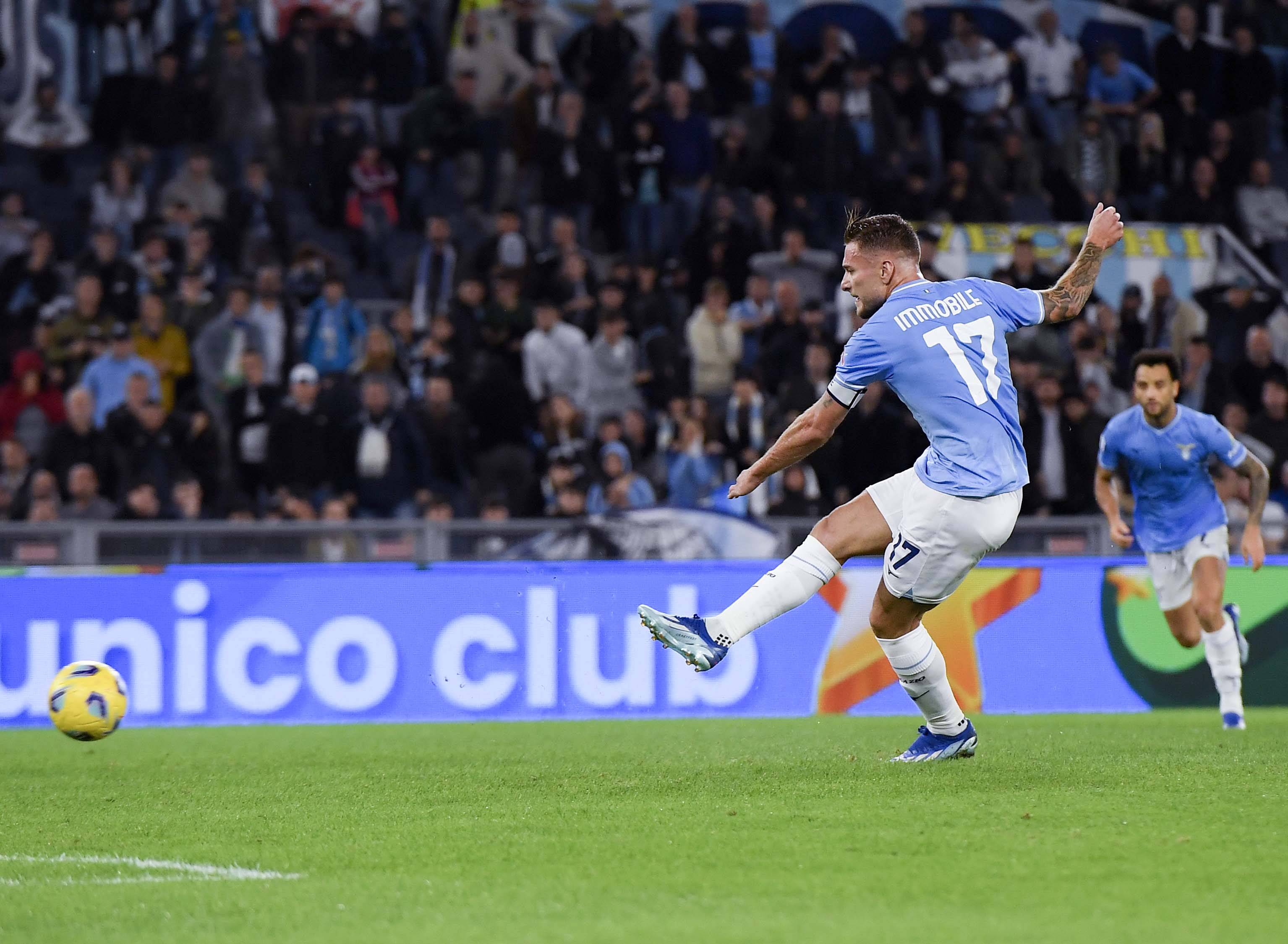 记者：国脚王钰栋有望拿下今年国内球员最重磅奖项（记者：国脚王钰栋有望加冕今年国内球员最高荣誉）