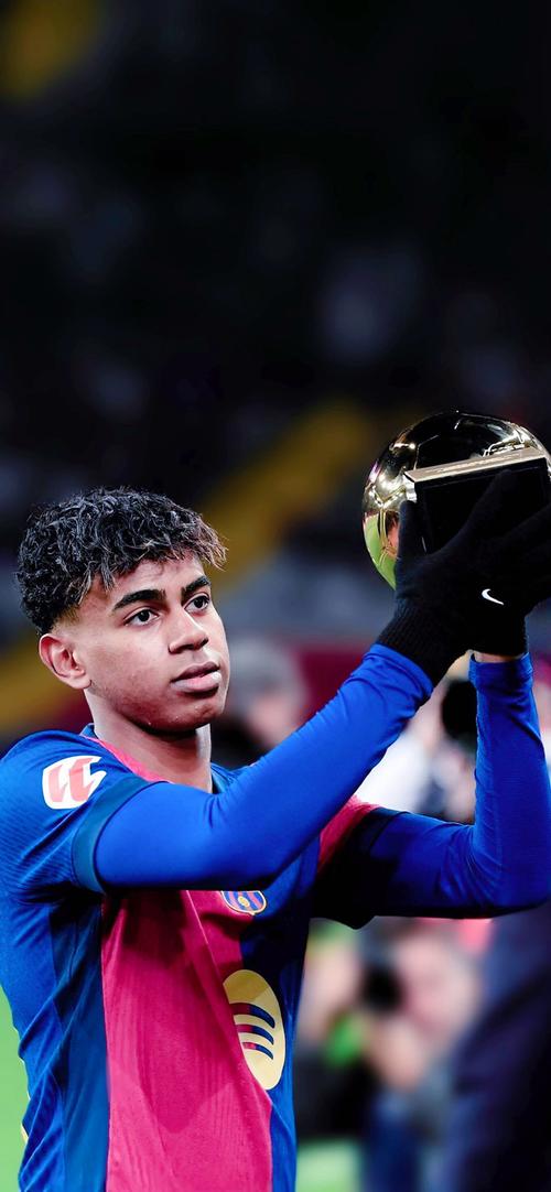 西媒：因暴风雨天气，莱万特vs黄潜的比赛将推迟进行（西媒：受暴风雨影响，莱万特对阵黄潜的比赛延期举行）