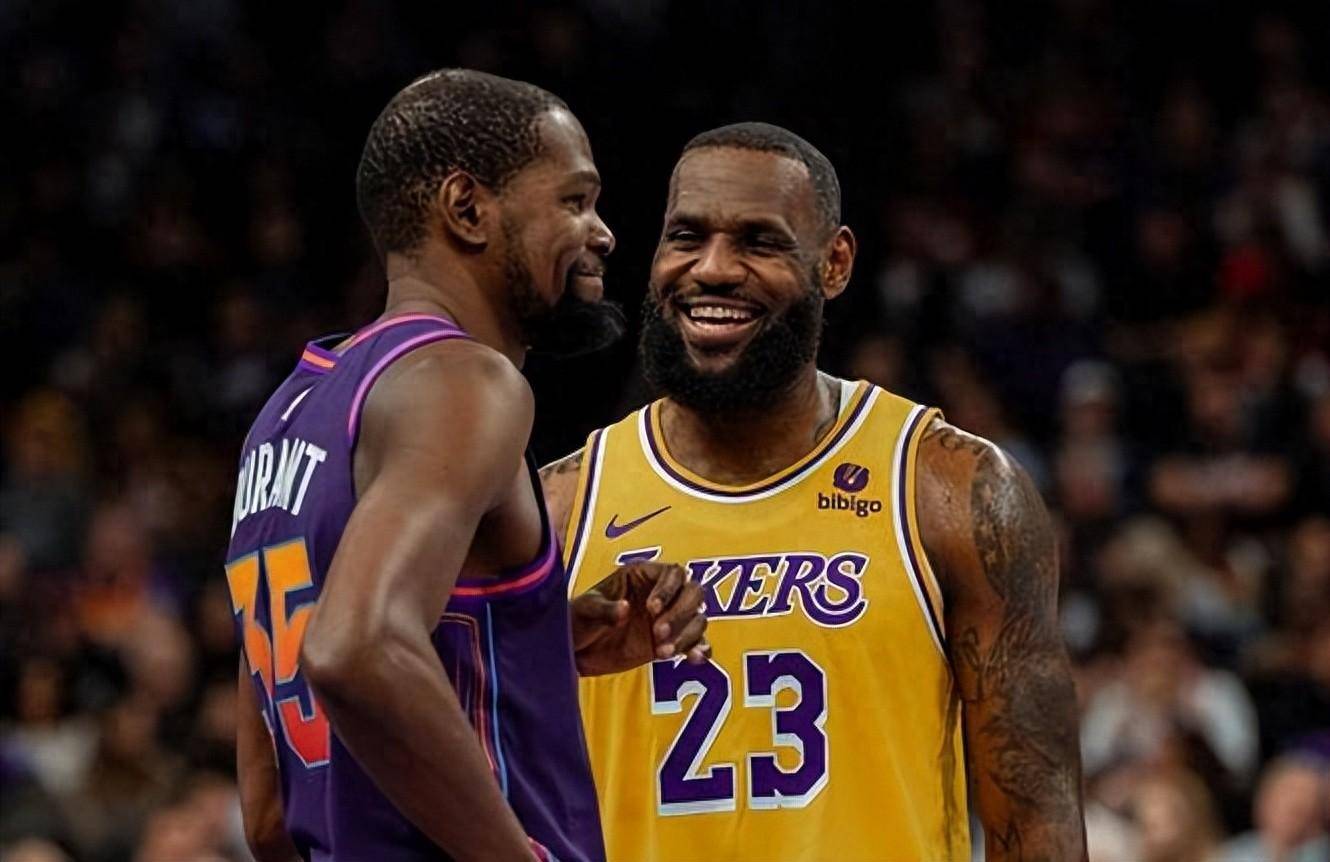 状态火热！布伦森首节8中5得到16分5助攻（火力全开！布伦森首节8投5中砍下16分5助攻）