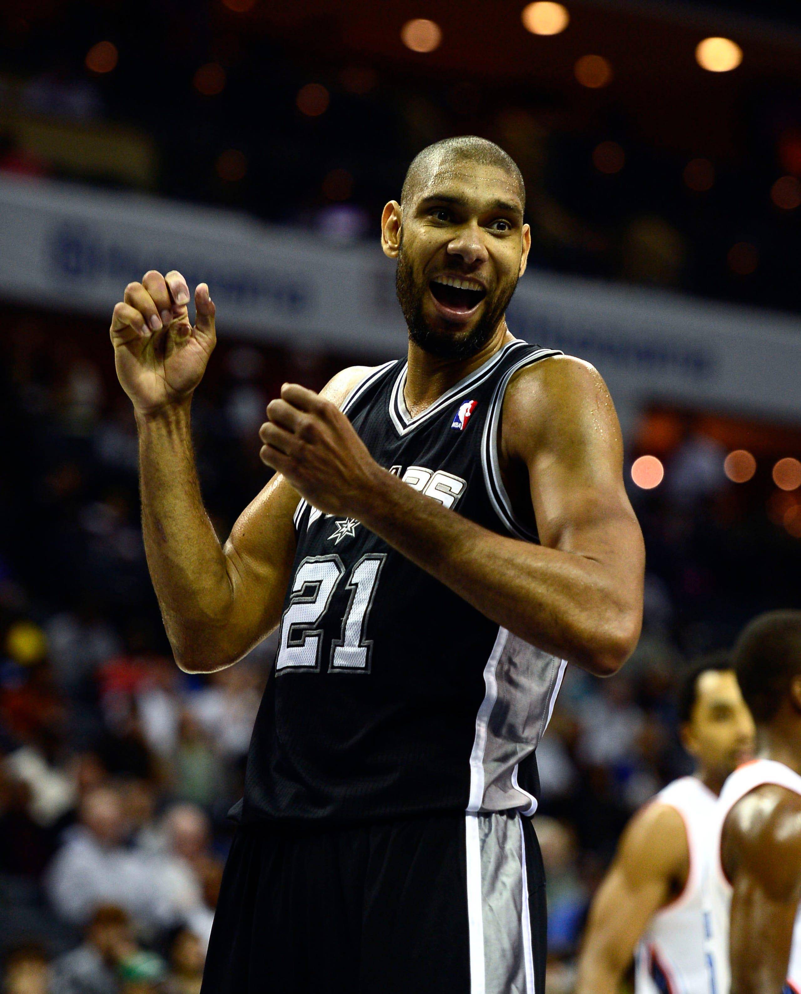 足球英超球队内部录像流出，球员争吵曝光（英超球队内部视频泄露，球员争执画面曝光）